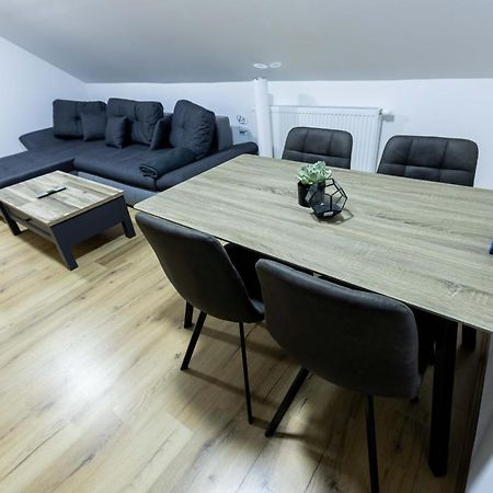 Apartmani Tomsic Darda Εξωτερικό φωτογραφία